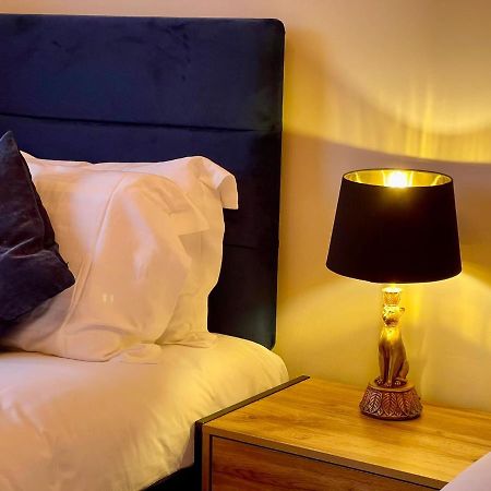 Meanwood Kist Accommodates - Stylish Headingley Apartment - Parking - 500 Mps Wifi מראה חיצוני תמונה