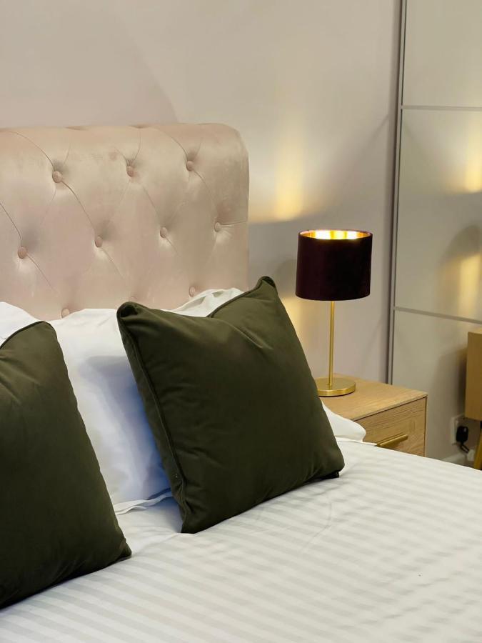 Meanwood Kist Accommodates - Stylish Headingley Apartment - Parking - 500 Mps Wifi מראה חיצוני תמונה