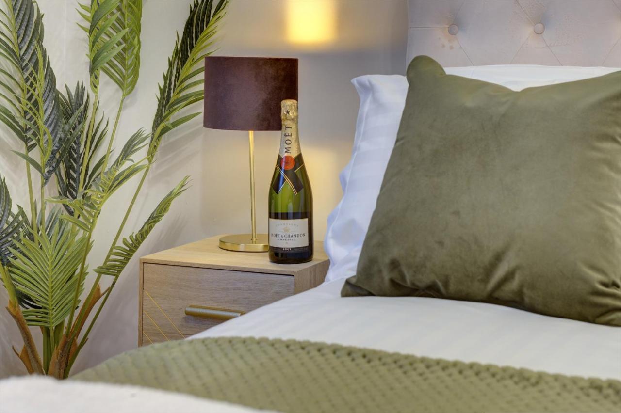 Meanwood Kist Accommodates - Stylish Headingley Apartment - Parking - 500 Mps Wifi מראה חיצוני תמונה